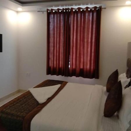 Hotel Broadway New Delhi Exterior foto