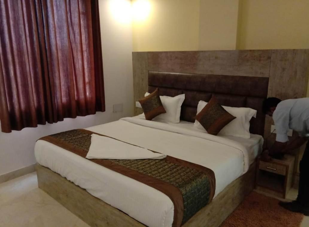 Hotel Broadway New Delhi Exterior foto