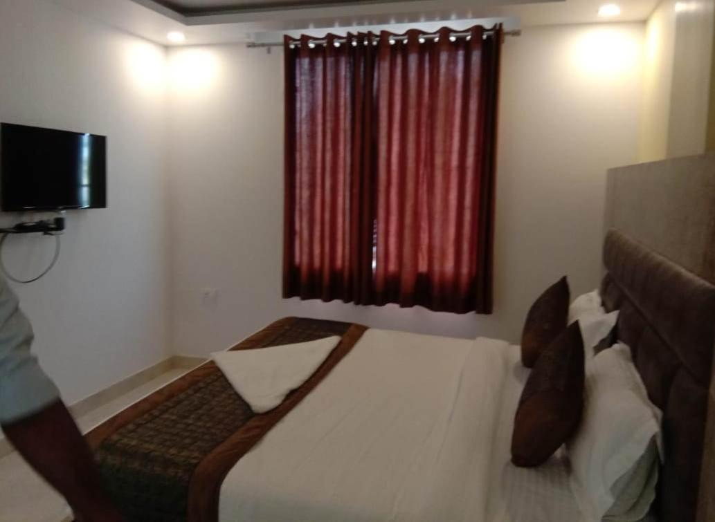 Hotel Broadway New Delhi Exterior foto