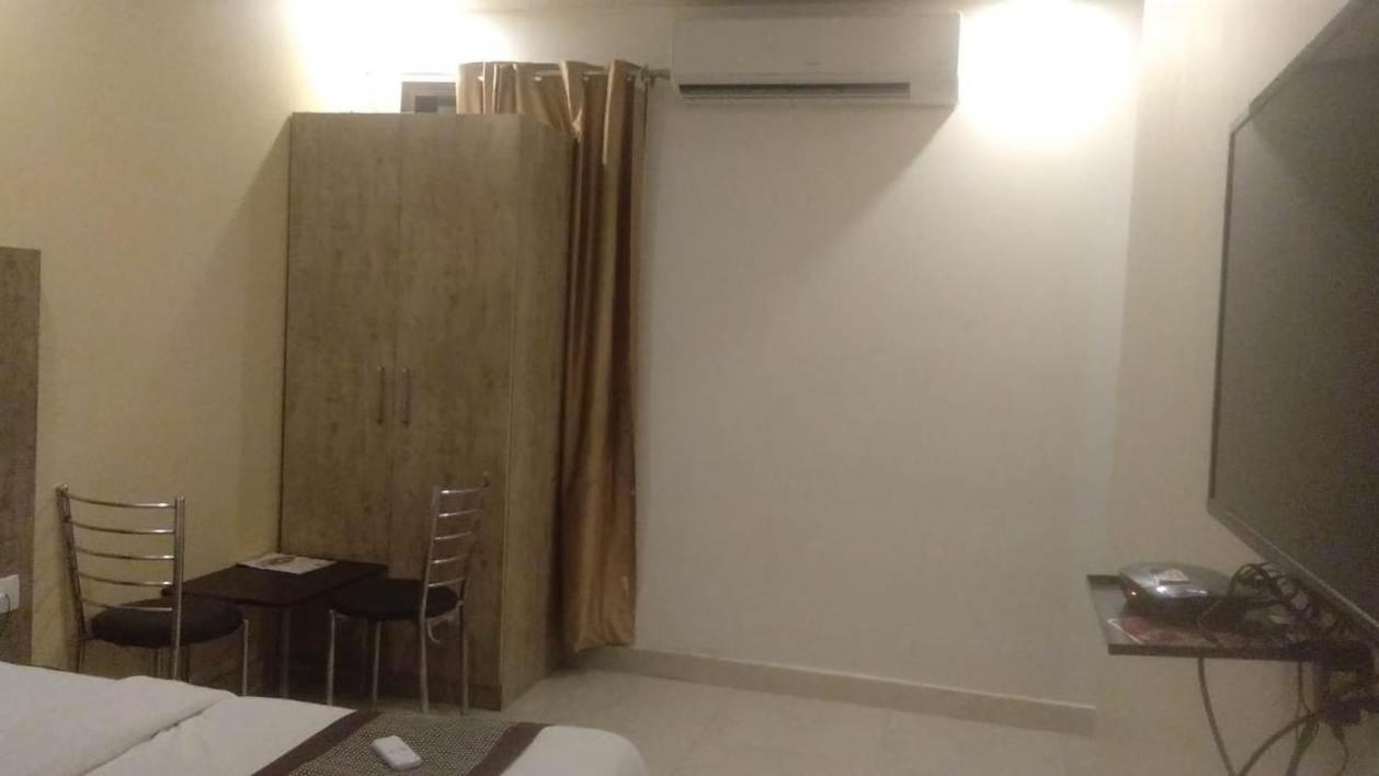Hotel Broadway New Delhi Exterior foto