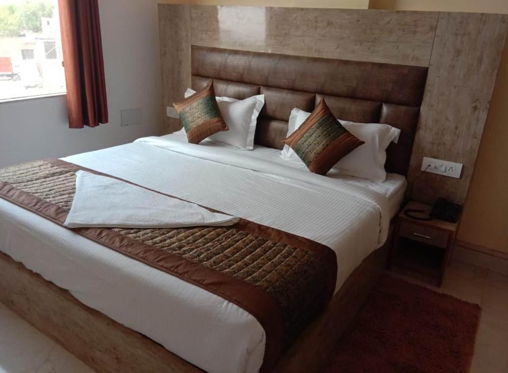 Hotel Broadway New Delhi Exterior foto